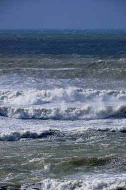 İtalya, Sicilya Kanalı, kışın sert Akdeniz