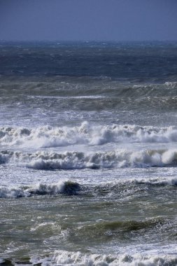 İtalya, Sicilya Kanalı, kışın sert Akdeniz