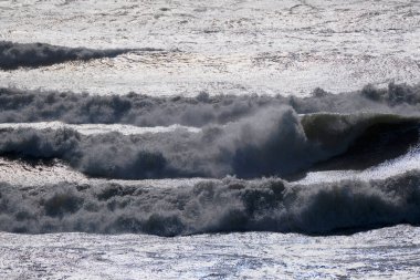İtalya, Sicilya Kanalı, kışın sert Akdeniz
