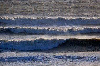 İtalya, Sicilya Kanalı, kışın sert Akdeniz