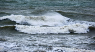 İtalya, Sicilya Kanalı, kışın sert Akdeniz