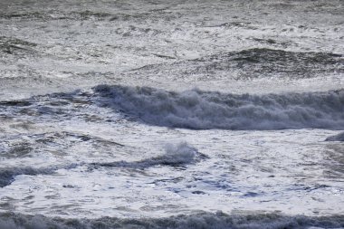 İtalya, Sicilya Kanalı, kışın sert Akdeniz