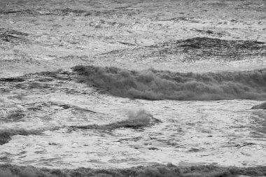 İtalya, Sicilya Kanalı, kışın sert Akdeniz