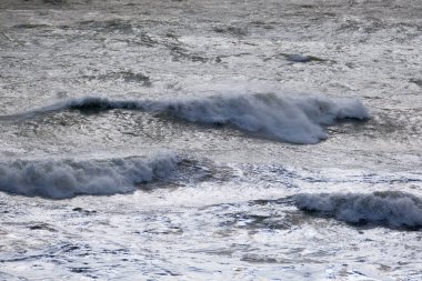 İtalya, Sicilya Kanalı, kışın sert Akdeniz
