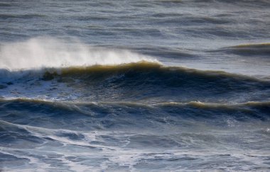 İtalya, Sicilya Kanalı, kışın sert Akdeniz