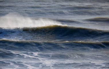 İtalya, Sicilya Kanalı, kışın sert Akdeniz