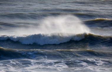 İtalya, Sicilya Kanalı, kışın sert Akdeniz