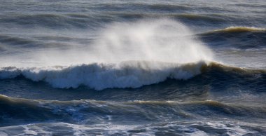 İtalya, Sicilya Kanalı, kışın sert Akdeniz