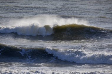 İtalya, Sicilya Kanalı, kışın sert Akdeniz