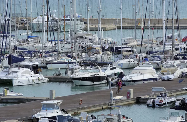 Italy, Sicily, Mediterranean sea, Marina di Ragusa; 8 october 2015, view of luxury yachts in the marina - EDITORIAL — Stock Photo, Image