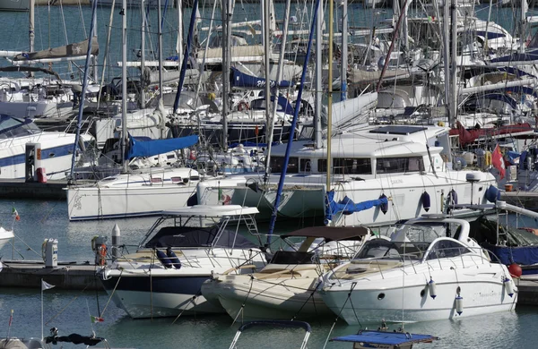 Italy, Sicily, Mediterranean sea, Marina di Ragusa; 23 october 2015, view of luxury yachts in the marina - EDITORIAL — Stock Photo, Image