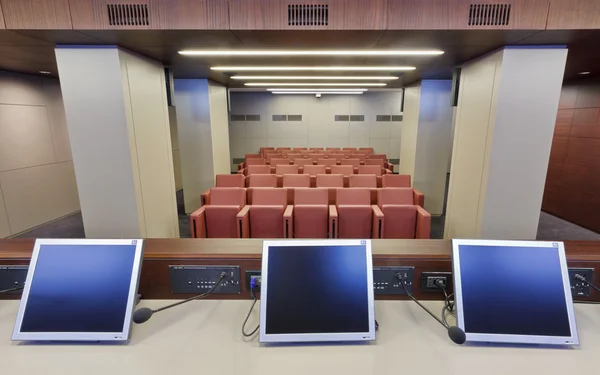 Italia; 27 de mayo de 2011, sala de conferencias corporativas vacía - EDITORIAL — Foto de Stock