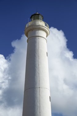 İtalya, Sicilya, Akdeniz, Punta Secca (Ragusa Eyaleti), deniz feneri manzarası