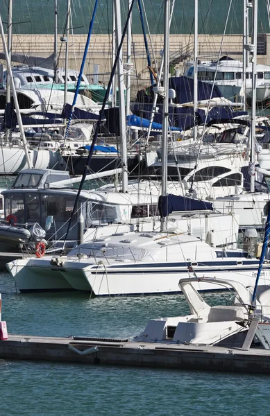 Italy, Sicily, Mediterranean sea, Marina di Ragusa; 5 February 2016, view of luxury yachts in the marina - EDITORIAL — Stock Photo, Image
