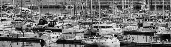 Italy, Sicily, Mediterranean sea, Marina di Ragusa; 30 January 2016, view of luxury yachts in the marina - EDITORIAL — Stock Photo, Image