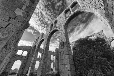 İtalya; Sicilya, Sampieri (Ragusa eyaletinde), eski bir tuğla fabrikası kalıntıları