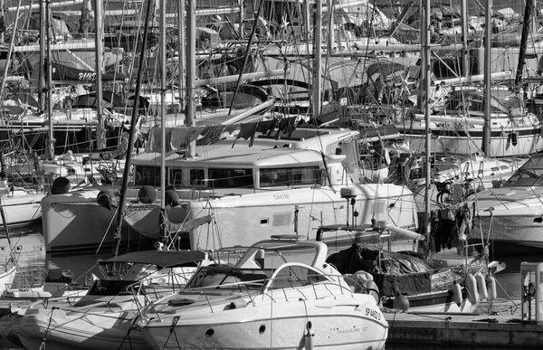 Italy, Sicily, Mediterranean sea, Marina di Ragusa; 8 December 2015, view of luxury yachts in the marina - EDITORIAL — Stock Photo, Image