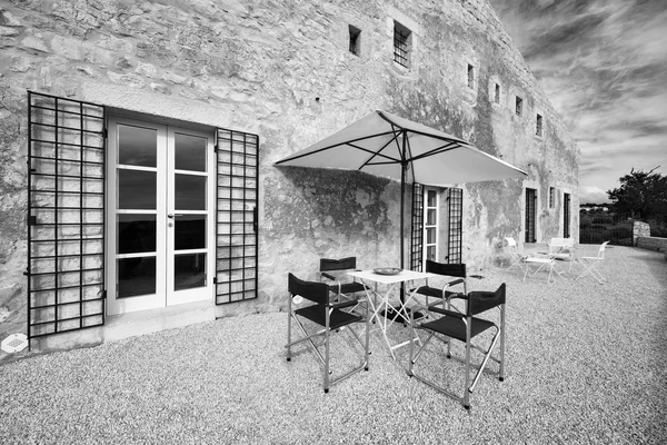Italia, Sicilia, campagna (provincia di Ragusa), tipica casa siciliana in pietra — Foto Stock