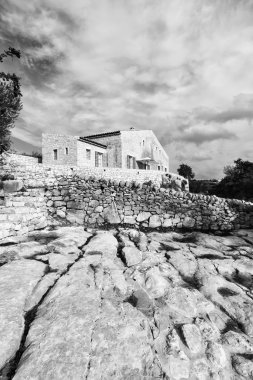 İtalya, Sicilya, kırsal (Ragusa eyaletinde), tipik taş Sicilya evi