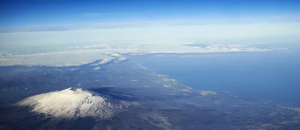 Italy, Sicily, aerial view of the sicilian estern coastline and volcano Etna — Stock Photo, Image