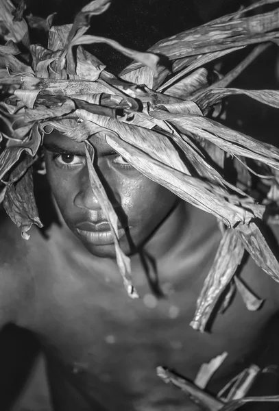 Fiji Islands, Lautoka; 28 january 2001, young man in traditional fijian outfit - EDITORIAL (FILM SCAN) — Stock Photo, Image