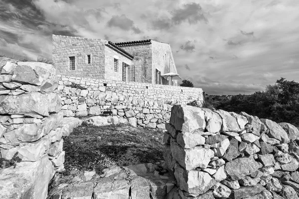 Itálie, Sicílie, krajina (provincie Ragusa), typické sicilské kamenný dům — Stock fotografie