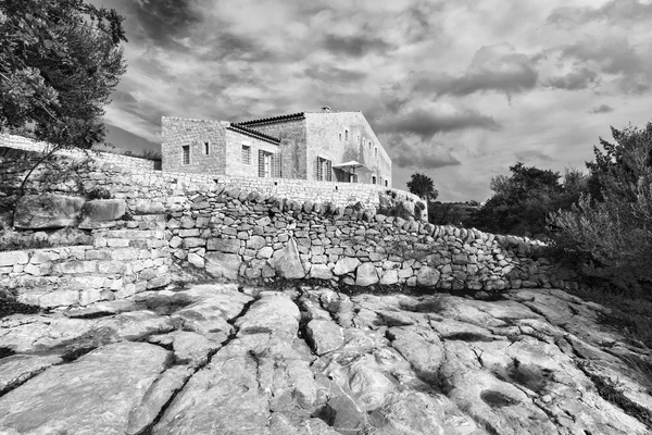 意大利的西西里岛，农村 （古沙省），典型的石西西里的房子 — 图库照片