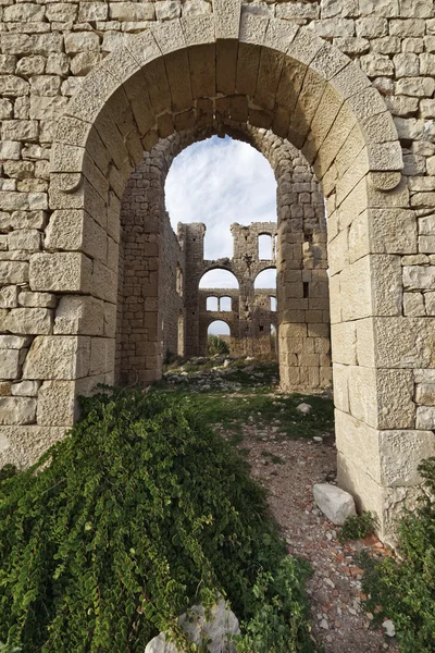 イタリア;シチリア島、地図 (ラグーザ県)、古い煉瓦工場跡 — ストック写真