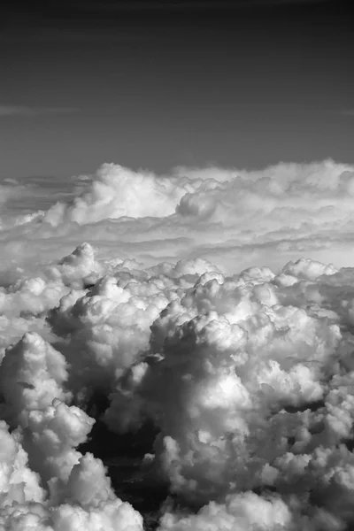İtalya, bulutlar gökyüzünde, havadan görünümü — Stok fotoğraf