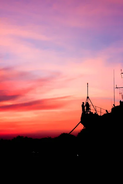 Vista do pôr-do-sol no navio de guerra — Fotografia de Stock