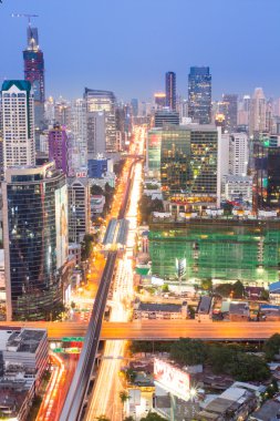 Bangkok, Tayland-Nisan 9: Yasağına Sathorn, harika alacakaranlık