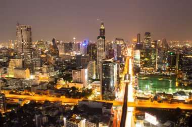 Bangkok, Tayland-Nisan 9: Yasağına Sathorn, harika alacakaranlık