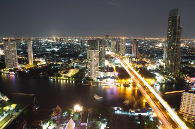 Bangkok, Tayland-Nisan 9: Yasağına Sathorn, harika alacakaranlık