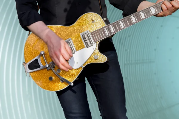 Yellow Electric Guitar — Stock Photo, Image