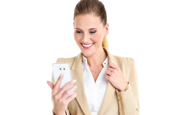 Mujer de negocios con smartphone — Foto de Stock