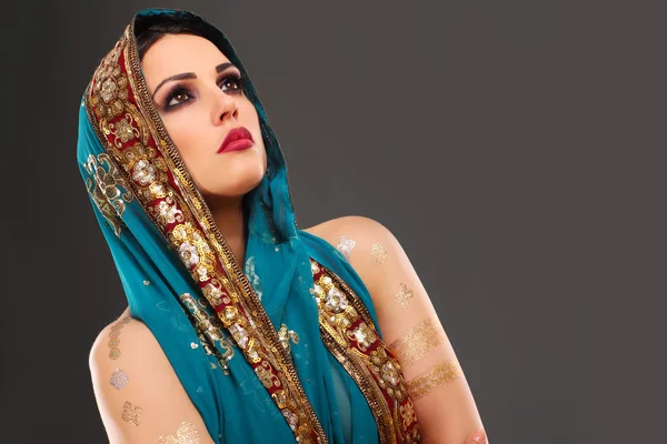 Güzel Hintli kadın.