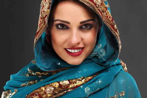 Όμορφη γυναίκα του αραβικού — Φωτογραφία Αρχείου