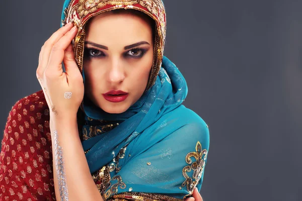 Beautiful arabic woman — Stock Photo, Image