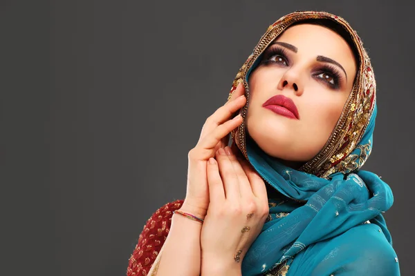 Beautiful arabic woman — Stock Photo, Image