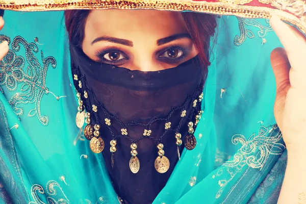 Beautiful arabic woman — Stock Photo, Image