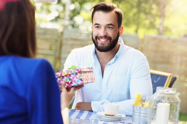 Young couple celebrating anniversary — Stock Photo, Image