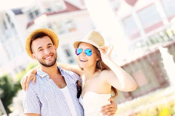 Lovely couple in the city — Stock Photo, Image