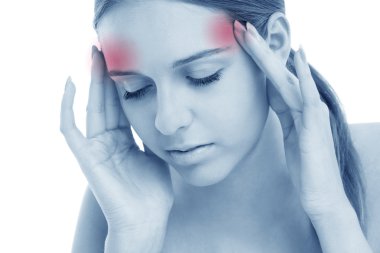 Başı ağrıyan kadın