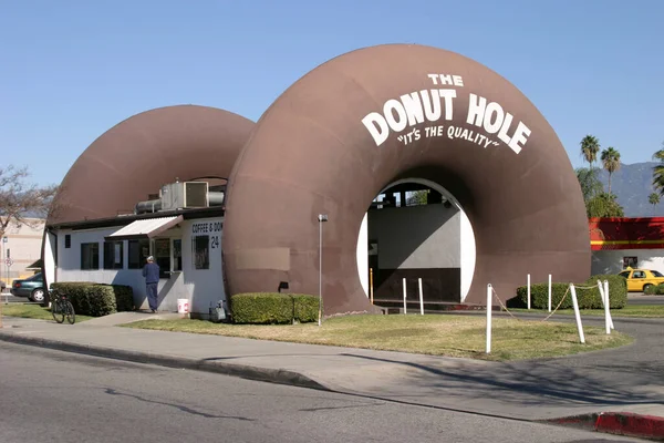 Donut Hole Restaurant Sonnigem Tag — Stockfoto