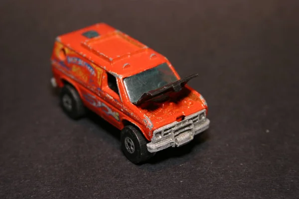 2003年4月30日 美国加州湖滨森林 热爱1970年代的热车轮玩具车 Hot Wheels 是美国玩具制造商美泰 Mattel 在1968年生产的大型压铸玩具车 仅使用编辑 — 图库照片