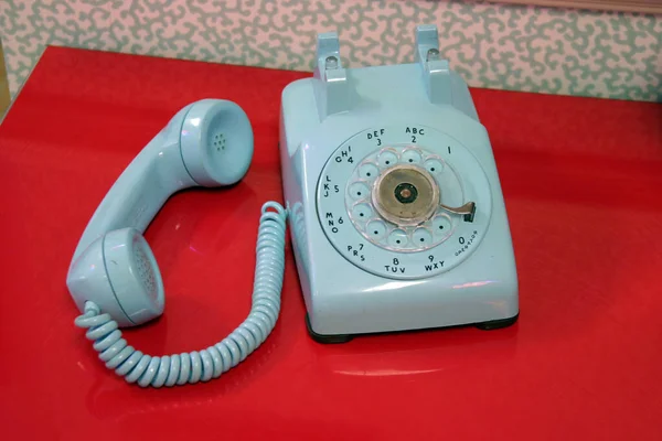Старый Винтажный Телефон Столе — стоковое фото