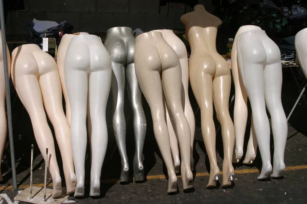 Mannequins Lined Swap Meet Naked Mannequins Swap Meet Sale Mannequin — Stock Photo, Image