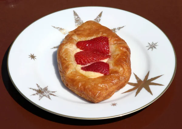 Strawberry Cream Cheese Pastry Snack Pastry Dessert — Stock Photo, Image