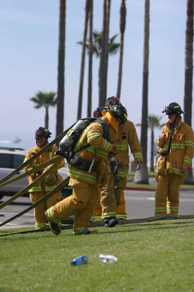 Laguna Beach Feb Feuerwehrmann Rekruten Versprühen Februar 2009 Laguna Beach — Stockfoto