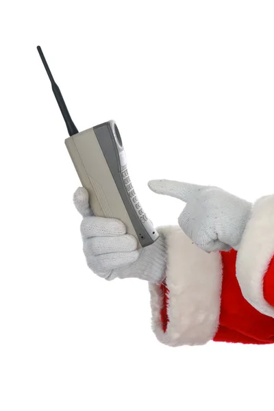 圣诞老人 圣诞老人被白色隔离了 文字空间 圣诞老人在白色的墙上摆出圣诞画像的姿势 收割路径 圣诞老人说Ho 圣诞快乐 祝大家新年快乐 圣尼克用他的手机 — 图库照片